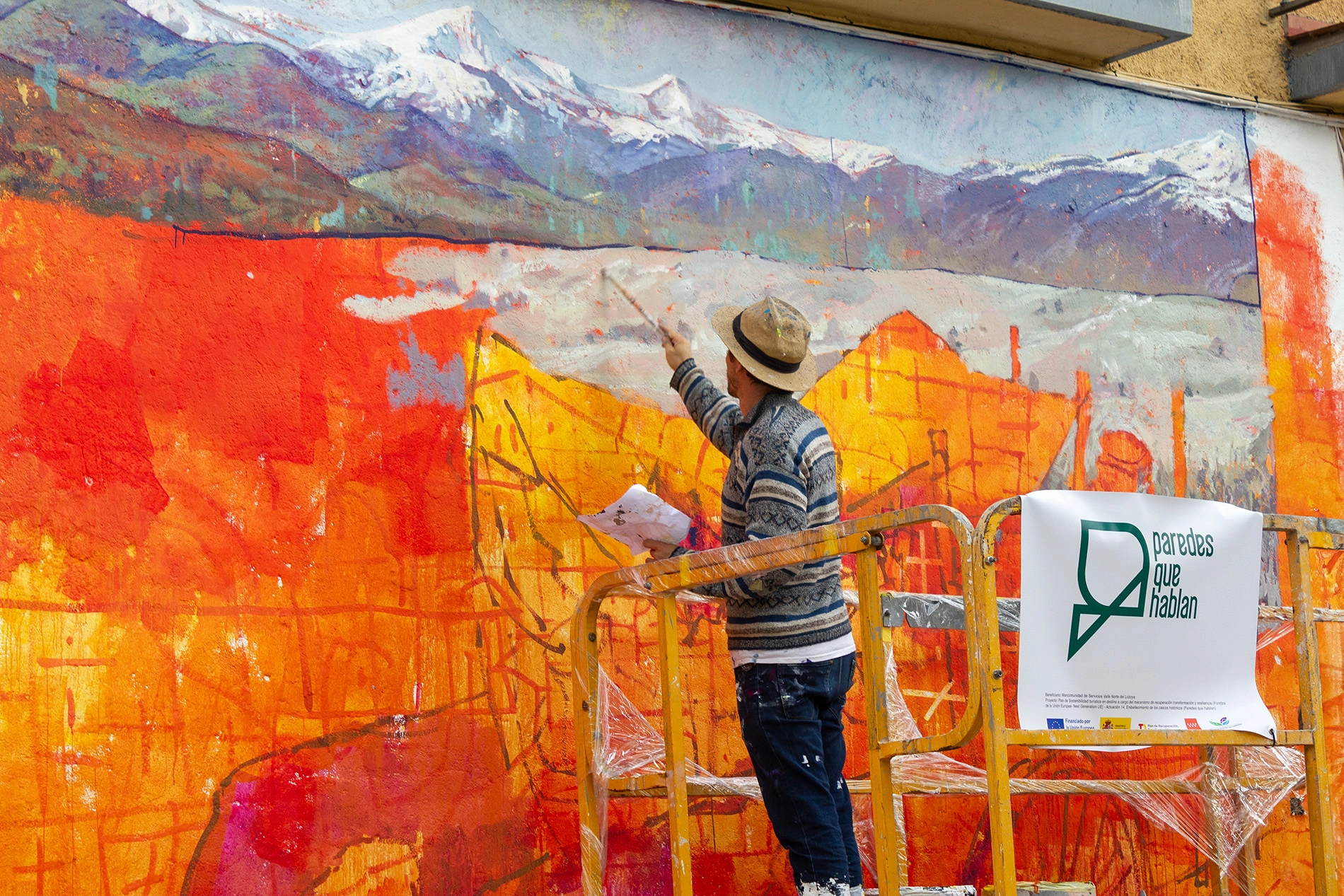 Mural de Miguel Peralta, en Lozoya, en el proyecto Paredes que hablan.