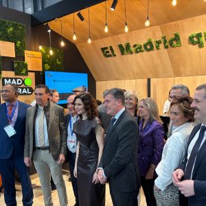 Visita de Isabel Díaz Ayuso, presidenta de la Comunidad de Madrid, al stand de MadRural